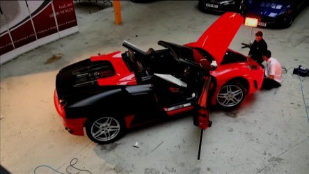 Video: F430 Stealth - Ferrari in folie negru mat