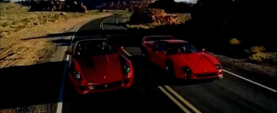 VIDEO: Ferrari F40 si 599 GTB isi dau intalnire in desertul american