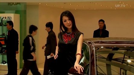 Video: Fetele de la Shanghai Motor Show 2009