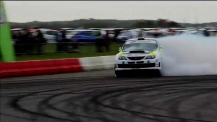 Video: Ken Block face show la lansarea lui Dirt2 in UK Video: Ken Block face show la lansarea lui Dirt2 in UK
