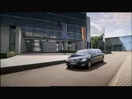 Video: Mercedes-Benz S600 Pullman Guard in detaliu