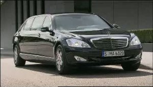 Video: Mercedes-Benz S600 Pullman Guard in detaliu