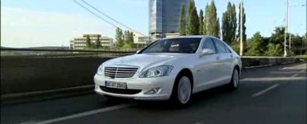 Video: Mercedes S400 BlueHYBRID in detaliu