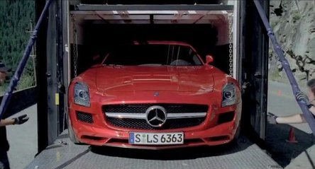 Video: Mercedes SLS AMG - Aventuri din tunel