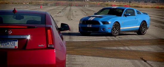 Video: Noul Cadillac CTS-V Coupe fata in fata cu Shelby GT500