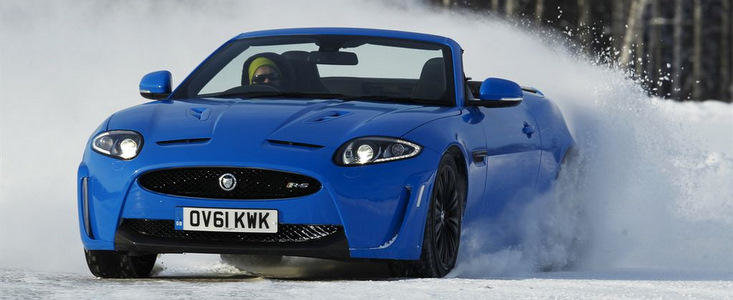 VIDEO: Noul Jaguar XKR-S Cabrio ne ofera o portie de drifturi pe gheata