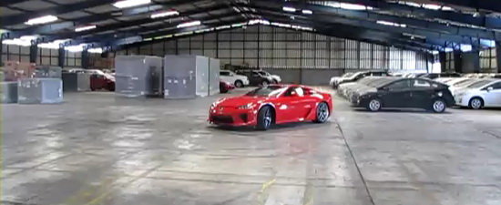 Video: Noul Lexus LFA ne ofera o portie serioasa de gogosi. Gratis! Video: Noul Lexus LFA ne ofera o portie serioasa de gogosi. Gratis!