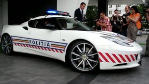 Video: Oficial! Lotus Evora S a intrat in dotarea politiei rutiere