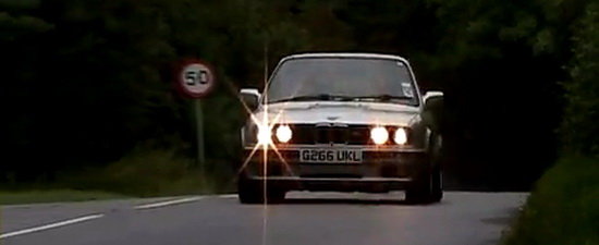Video: Patru minute grozave alaturi de BMW E30 Video: Patru minute grozave alaturi de BMW E30