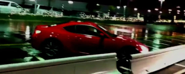 VIDEO: Primul incident cu noua Toyota GT 86 vine din pricina unui drift nereusit