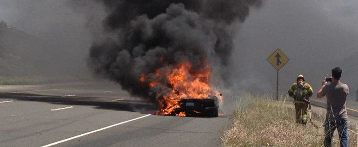 VIDEO: Primul Lamborghini Aventador in flacari, pe strazile din California