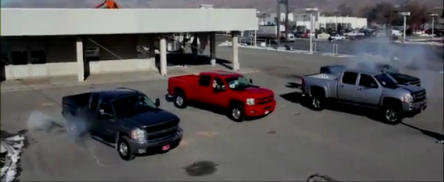 VIDEO: Un dealer Chevy isi distruge propria cladire. Si o face cu stil