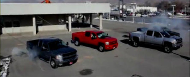 VIDEO: Un dealer Chevy isi distruge propria cladire. Si o face cu stil