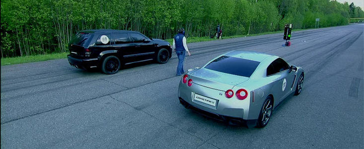 VIDEO: Un Jeep de 1.000 cai se ia la intrecere, pe rand, c-un R8 V10, un GT-R si-un X6 M VIDEO: Un Jeep de 1.000 cai se ia la intrecere, pe rand, c-un R8 V10, un GT-R si-un X6 M