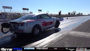 VIDEO: Un Nissan GT-R cu 3000 CP se ridica pe doua roti si face sfertul de mila in 6.8 secunde