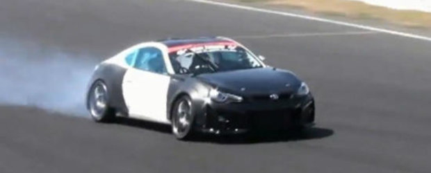 VIDEO: Urmatoarea Toyota GT86 ascunde sub capota un motor V8 de 5.0 litri!