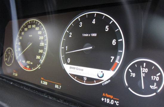 Viitoarele BMW-uri vor primi ceasuri de bord digitale