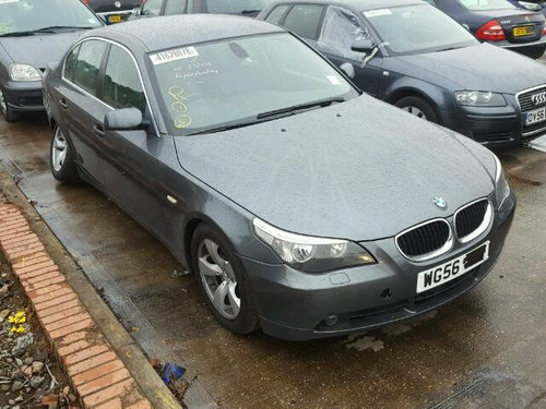 Vindem cutie de viteze BMW 5 (E60) 2.5 D