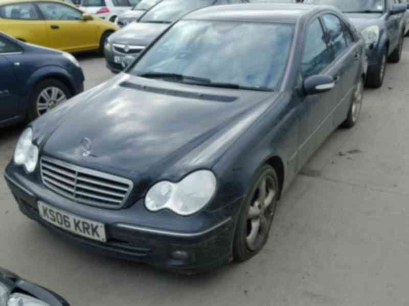 Vindem cutie de viteze Mercedes C-Class W203 2.2 CDI, OM611962