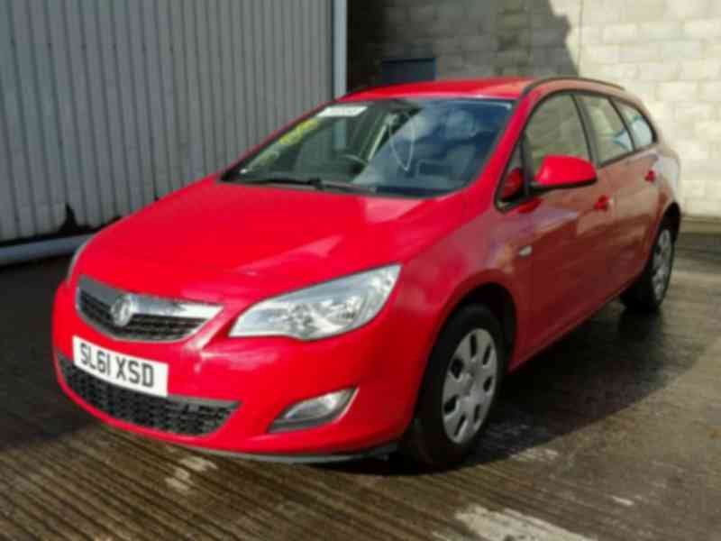 Vindem cutie de viteze Opel Astra J combi