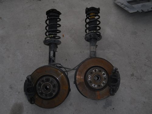Vindem Fuzete Fata Vw Passat B6 2 0 Tdi Bkp 140 De Cai
