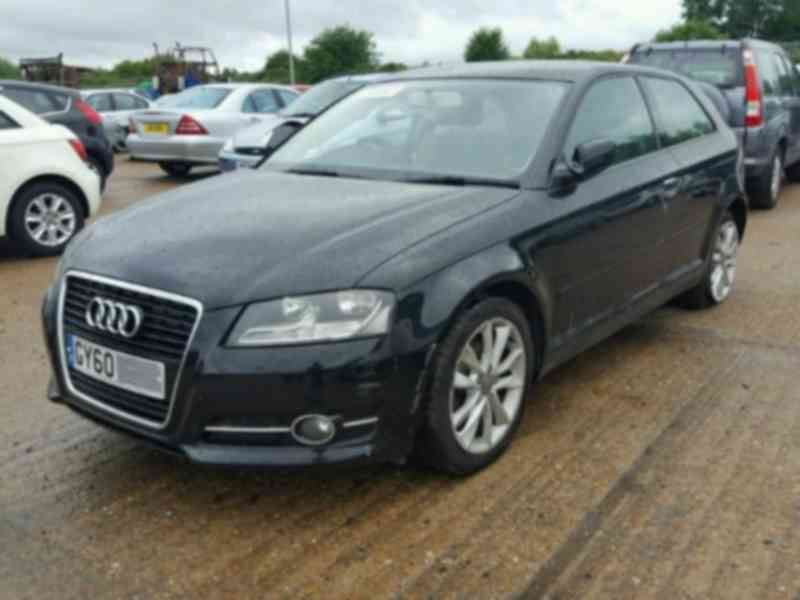Vindem piese de caroserie Audi A3 1.6 tdi 2011