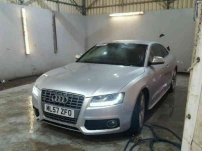 Vindem piese de caroserie Audi A5 2007