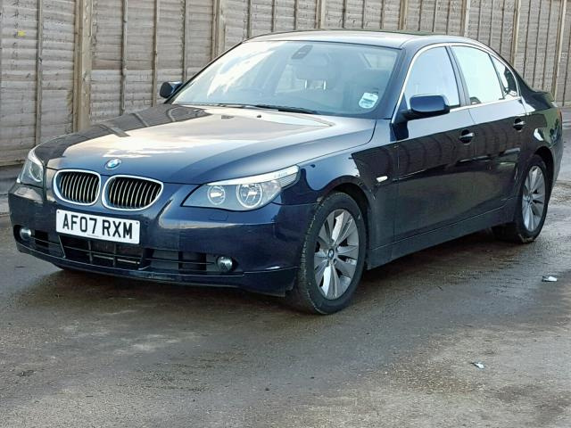 Vindem piese de caroserie BMW 5 (E60) 3.0 D