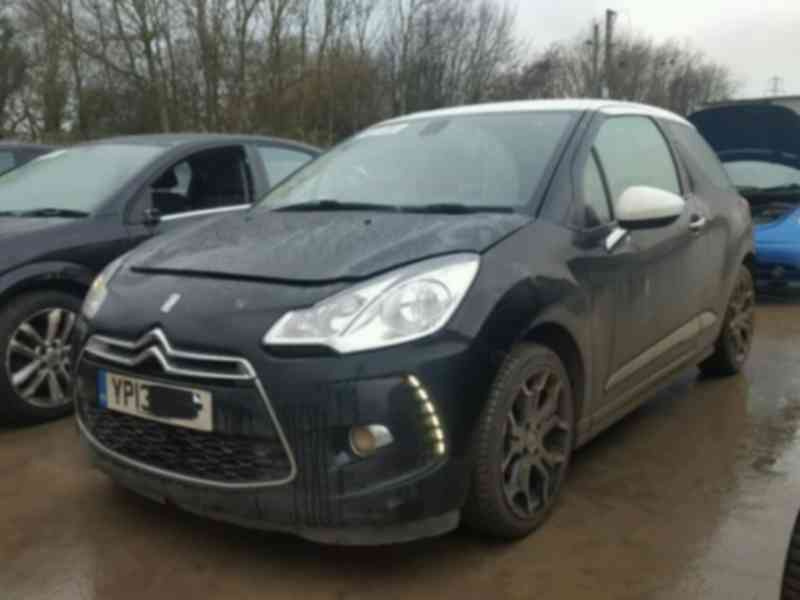 Vindem piese de caroserie Citroen DS3, 1.6hdi