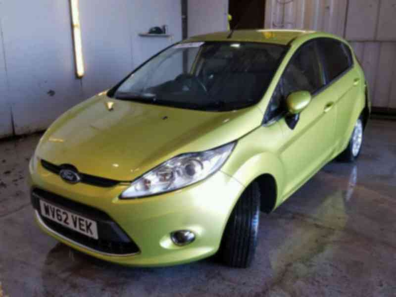 Vindem piese de caroserie Ford Fiesta 1.2 benzina