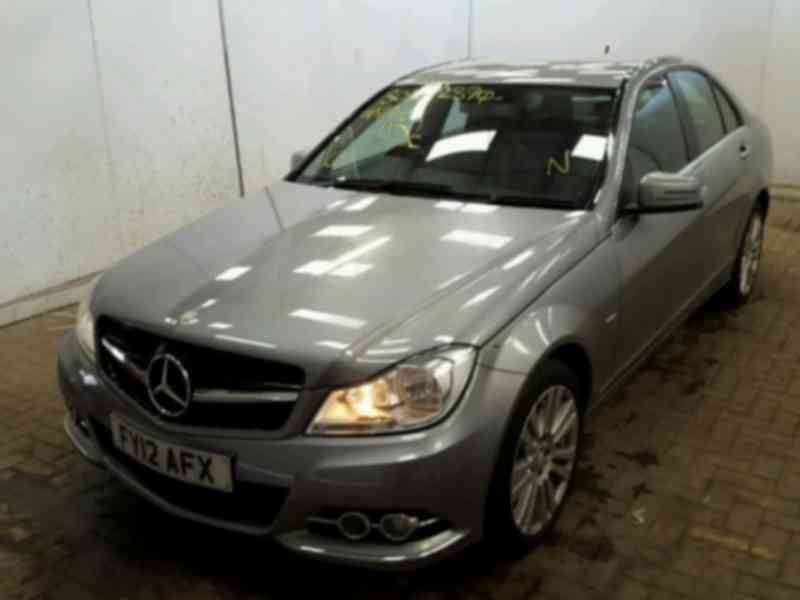Vindem piese de caroserie Mercedes C220 2012