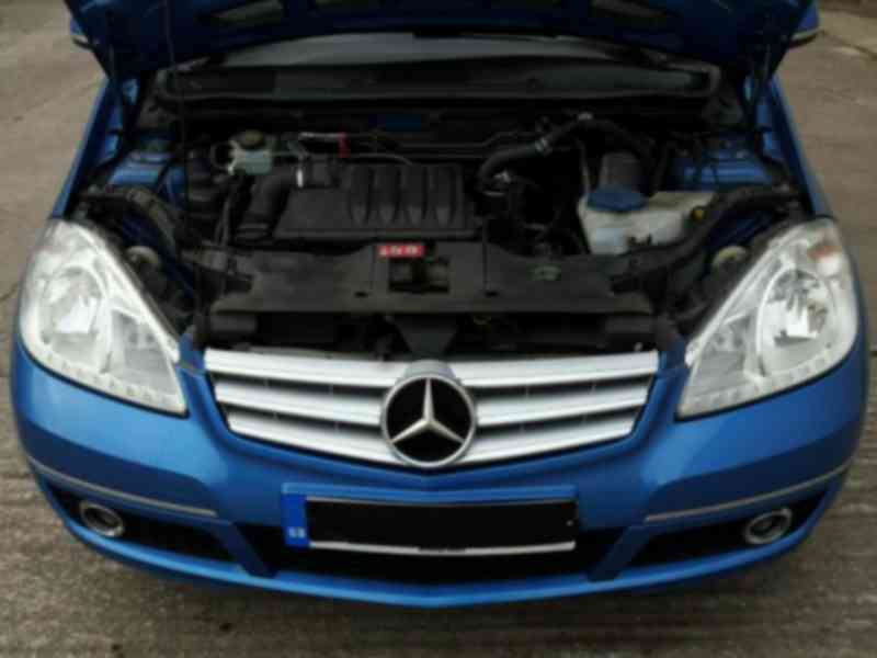 Vindem piese de caroserie Mercedes Clasa A (W169) 2.0CDI