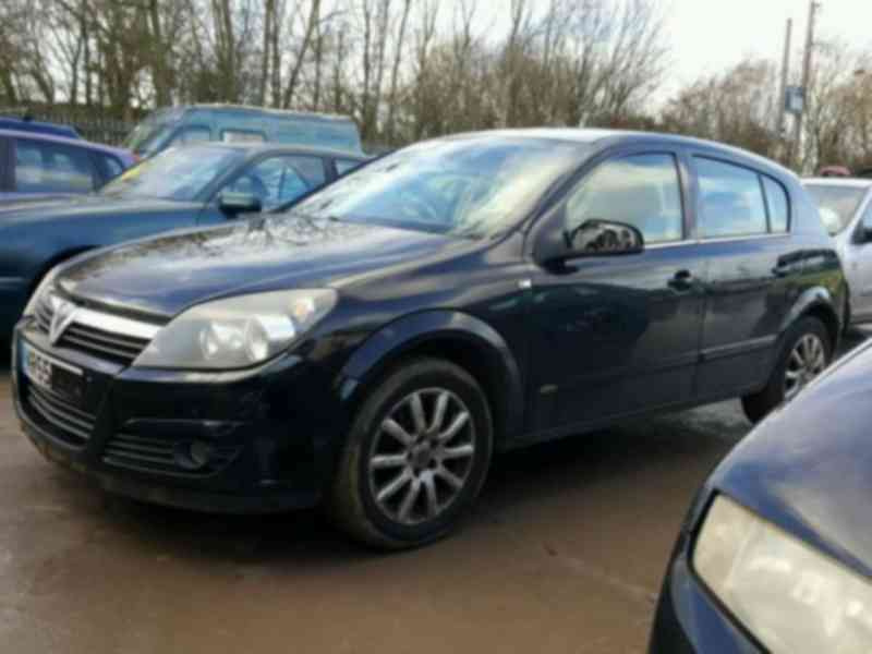 Vindem piese de caroserie Opel Astra H, 1.8b 2005