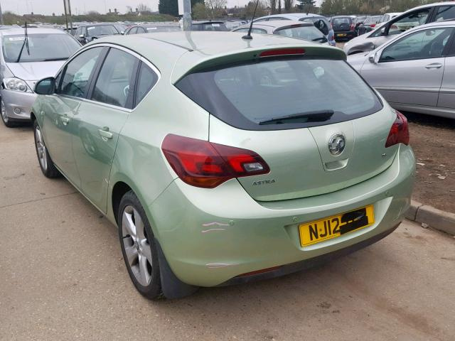 Vindem piese de caroserie Opel Astra J, 1.6 Benz A16XER din dezmembrari