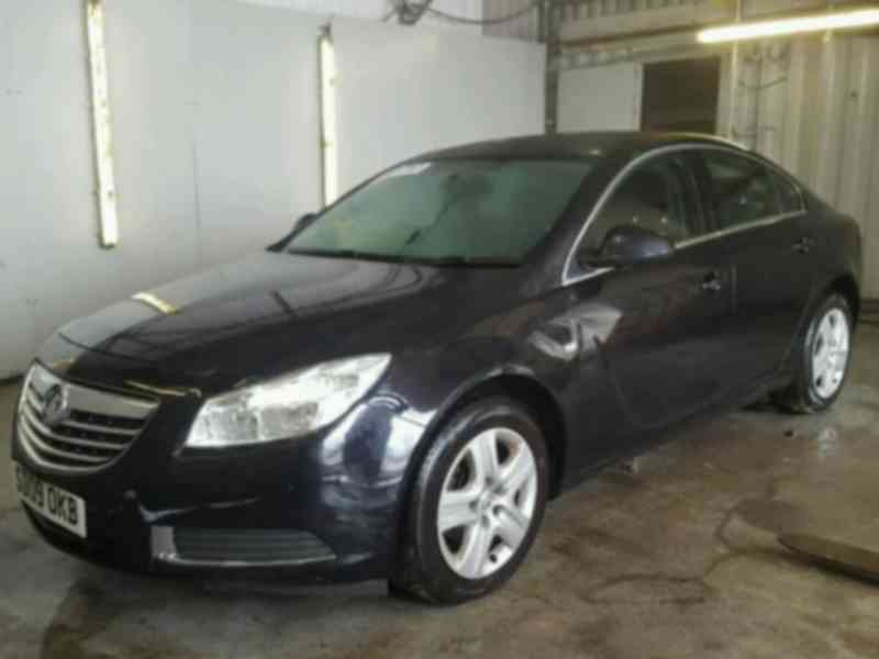 Vindem piese de caroserie Opel Insignia 2.0cdti
