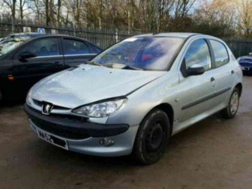 Vindem piese de caroserie Peugeot 206, 1.1b, HFY