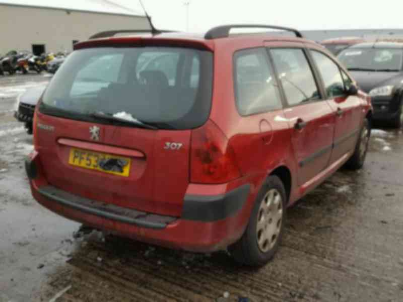 Vindem piese de caroserie Peugeot 307sw, 1.4benzina
