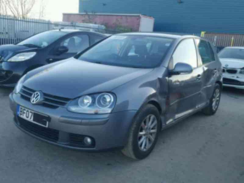 Vindem piese de caroserie Vw Golf 5, 1.9 tdi, BLS