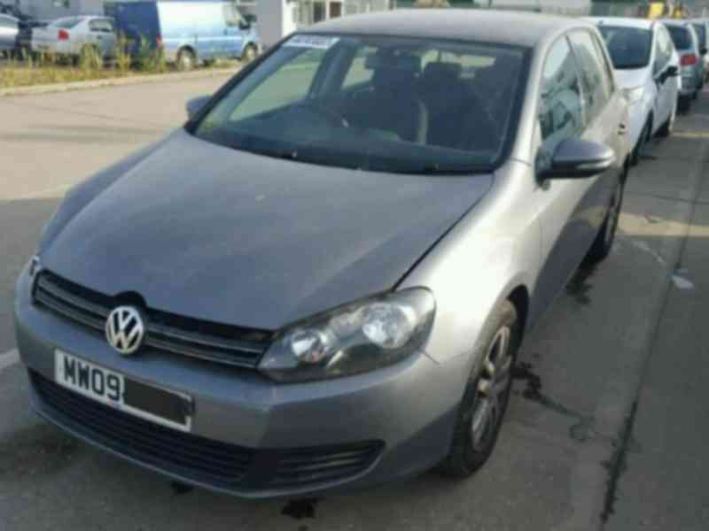 Vindem piese de caroserie Vw Golf 6 (5K1) 1.6 tdi, CAY