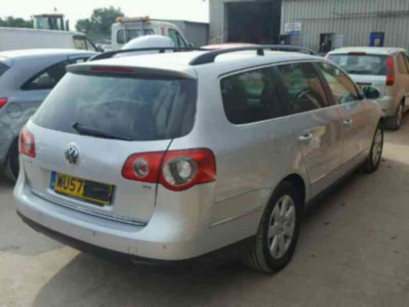 Vindem piese de caroserie Vw Passat Variant (3C5) 2.0tdi BMP