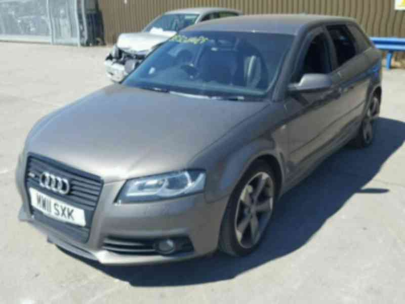 Vindem piese de interior Audi A3 (8P) 2.0tdi