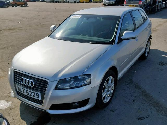 Vindem piese de interior Audi A3 Sportback (8PA) 2.0 TDI CBA din dezmembrari