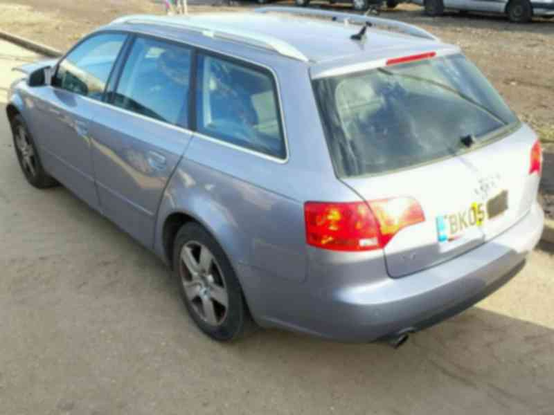 Vindem piese de interior Audi A4 B7 (8EC) 2.0 TDI, BLB