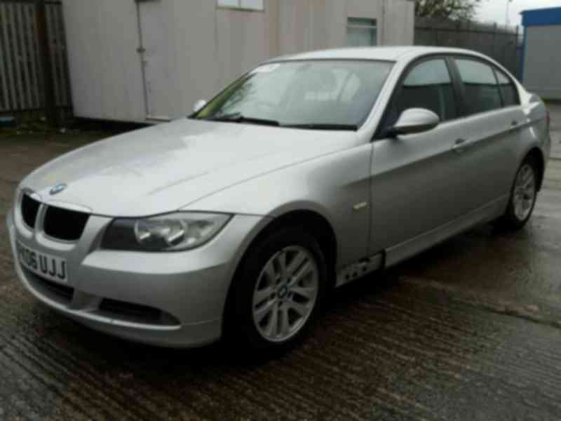 Vindem piese de interior Bmw 320i (E90) 2005