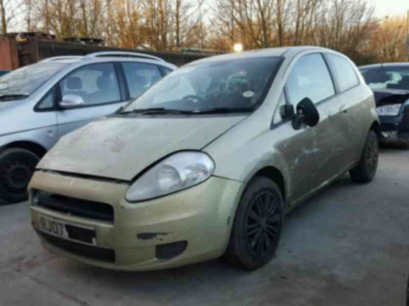 Vindem piese de interior Fiat Grande Punto 1.2 benzina
