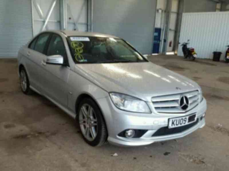 Vindem piese de interior Mercedes C220 (W204)