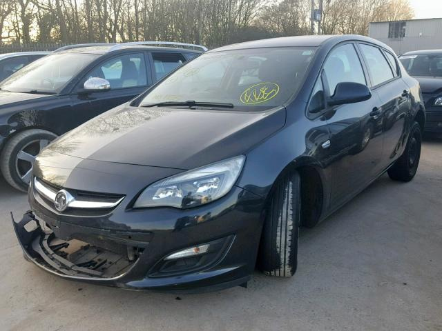 Vindem piese de interior Opel Astra J, 1.4 BENZ, A14XER din dezmembrari