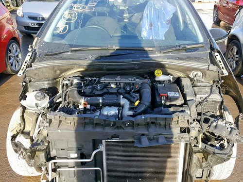Vindem piese de interior Peugeot 208, 1.4hdi