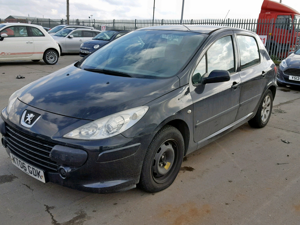 Vindem piese de interior Peugeot 307 hatchback 2.0 tdi