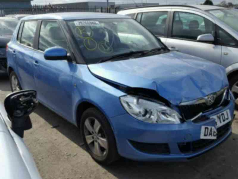 Vindem piese de interior Skoda Fabia 2, 1.2b 2006